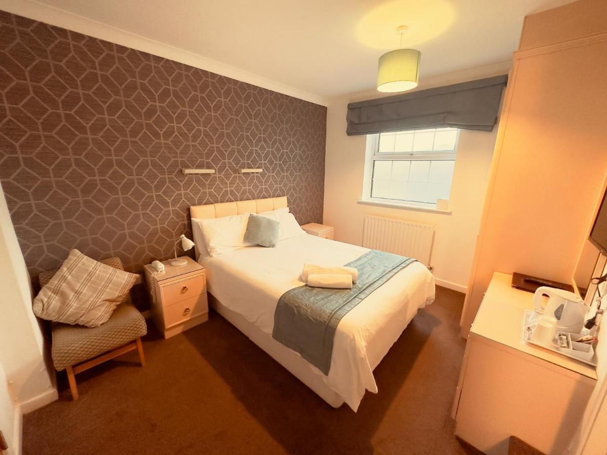 Pine Lodge Hotel & Restaurant マンスフィールド エクステリア 写真